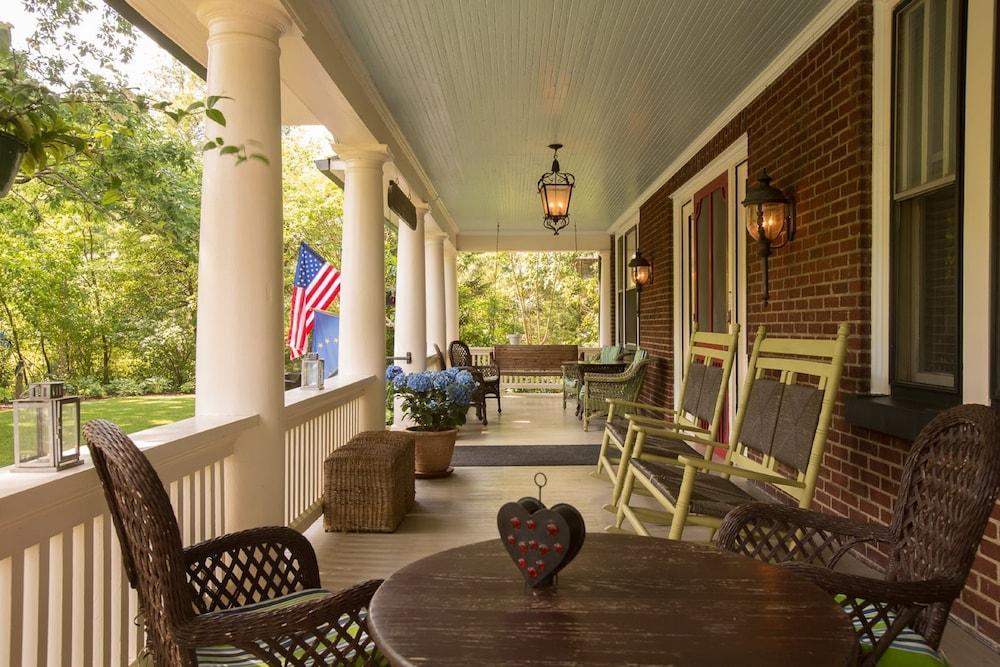 Sweet Biscuit Inn Asheville Exterior photo
